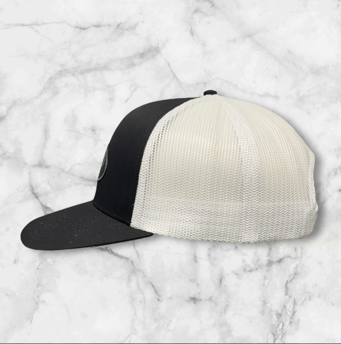 Juno Athletics Black & White Trucker Hat (i3038)