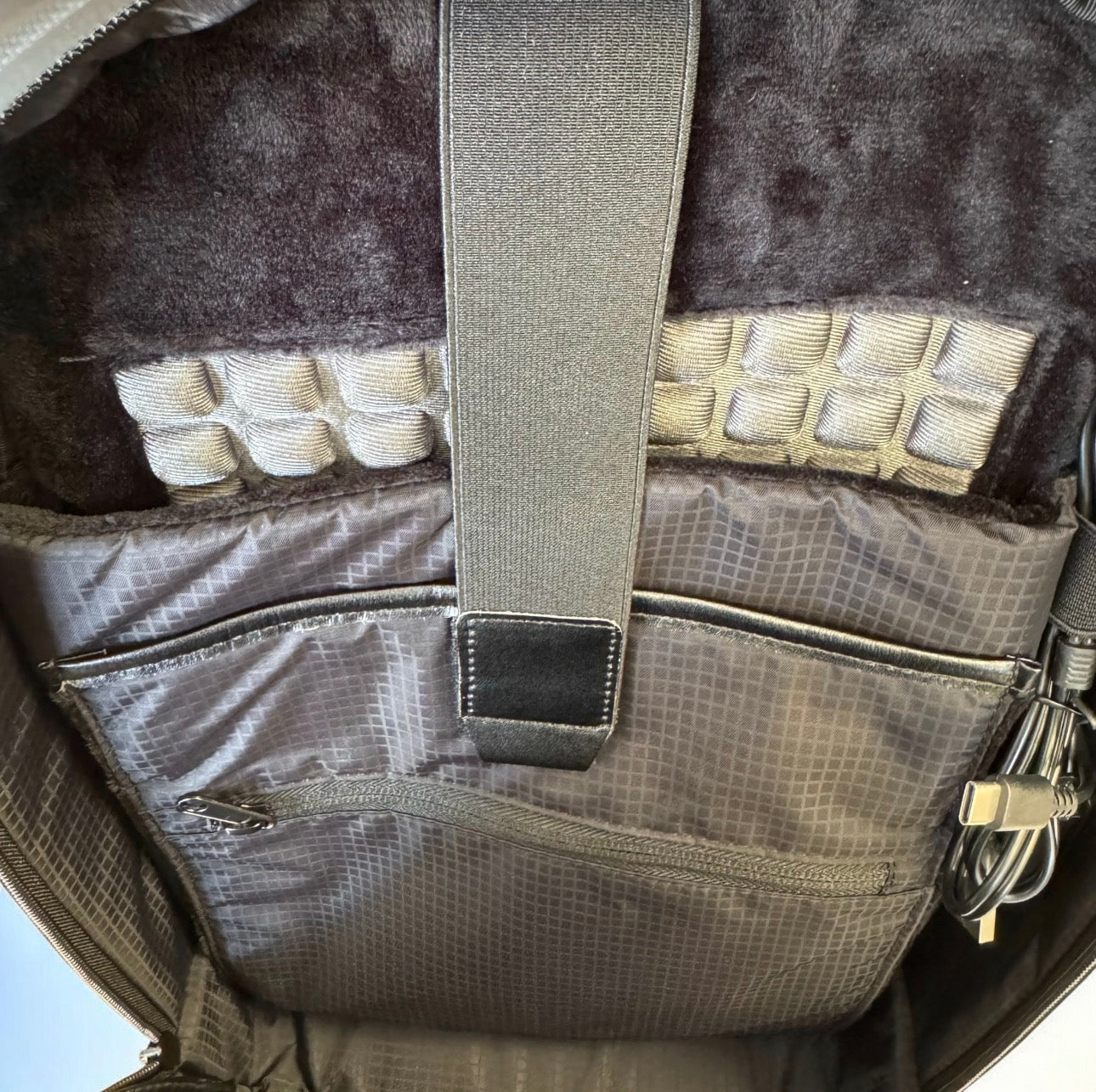 Juno Executive Sling